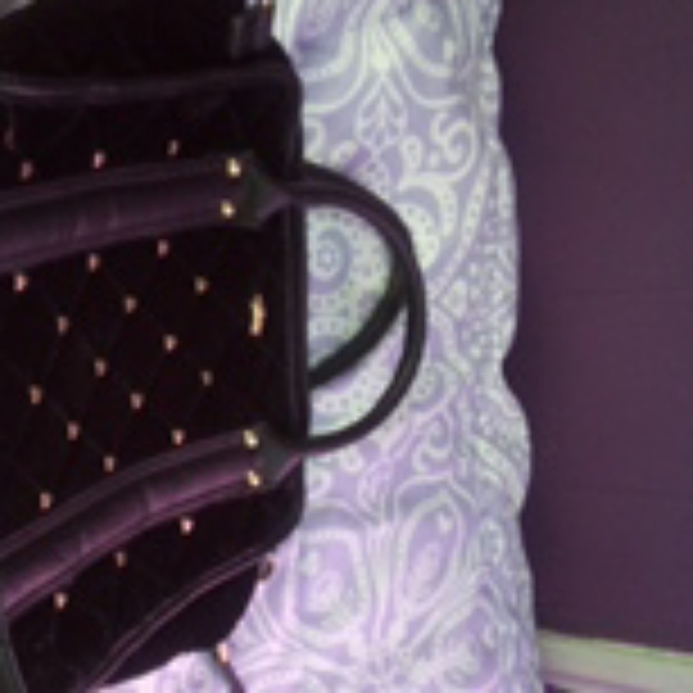 Im selling a nice pirse has been used but nice